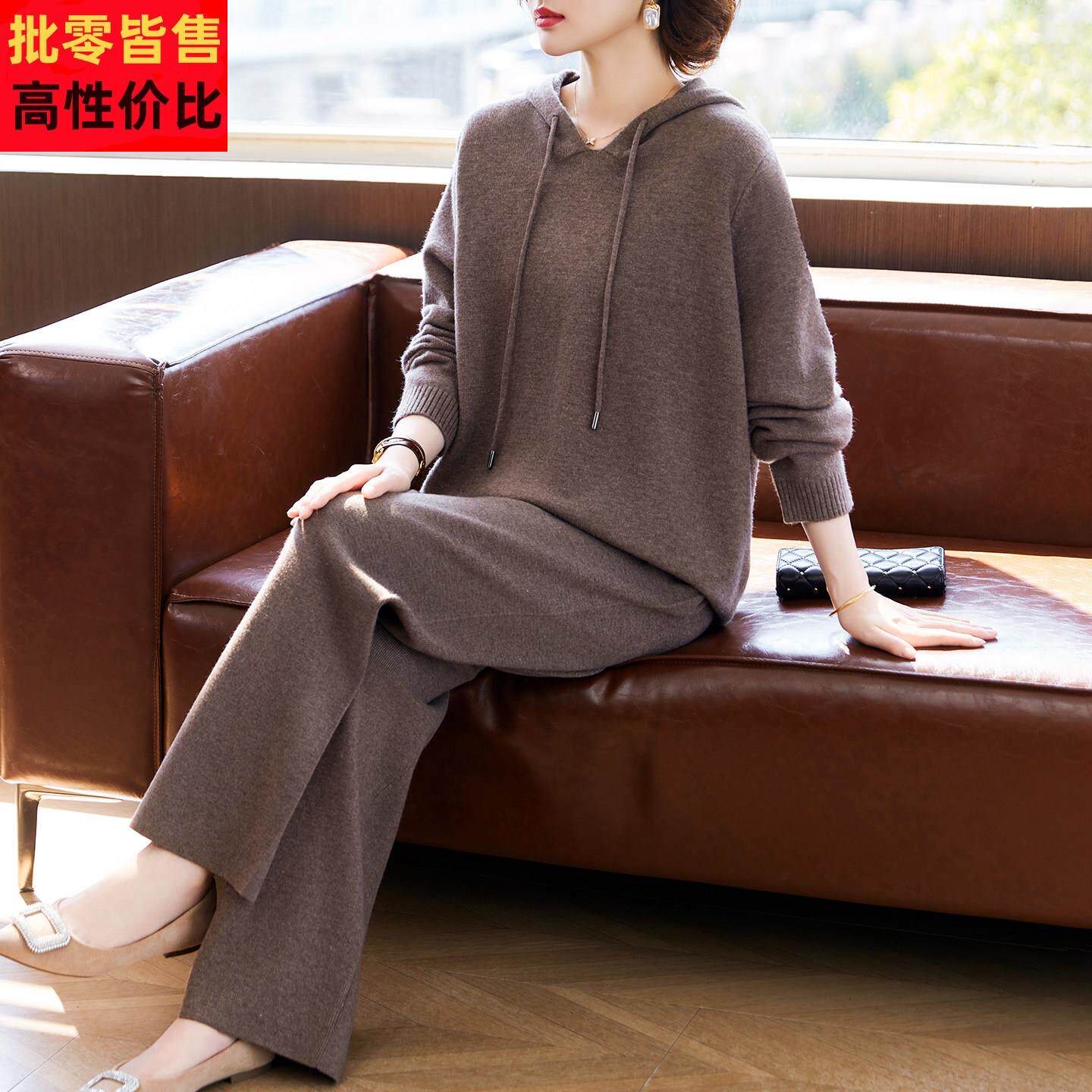 妈妈春装时尚针织休闲运动服套装中老年人女装宽松连帽卫衣两件套