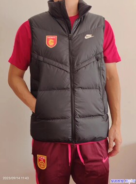 DD6818正品耐克NIKE中超足球运动保暖立领羽绒服马甲背心DV1136