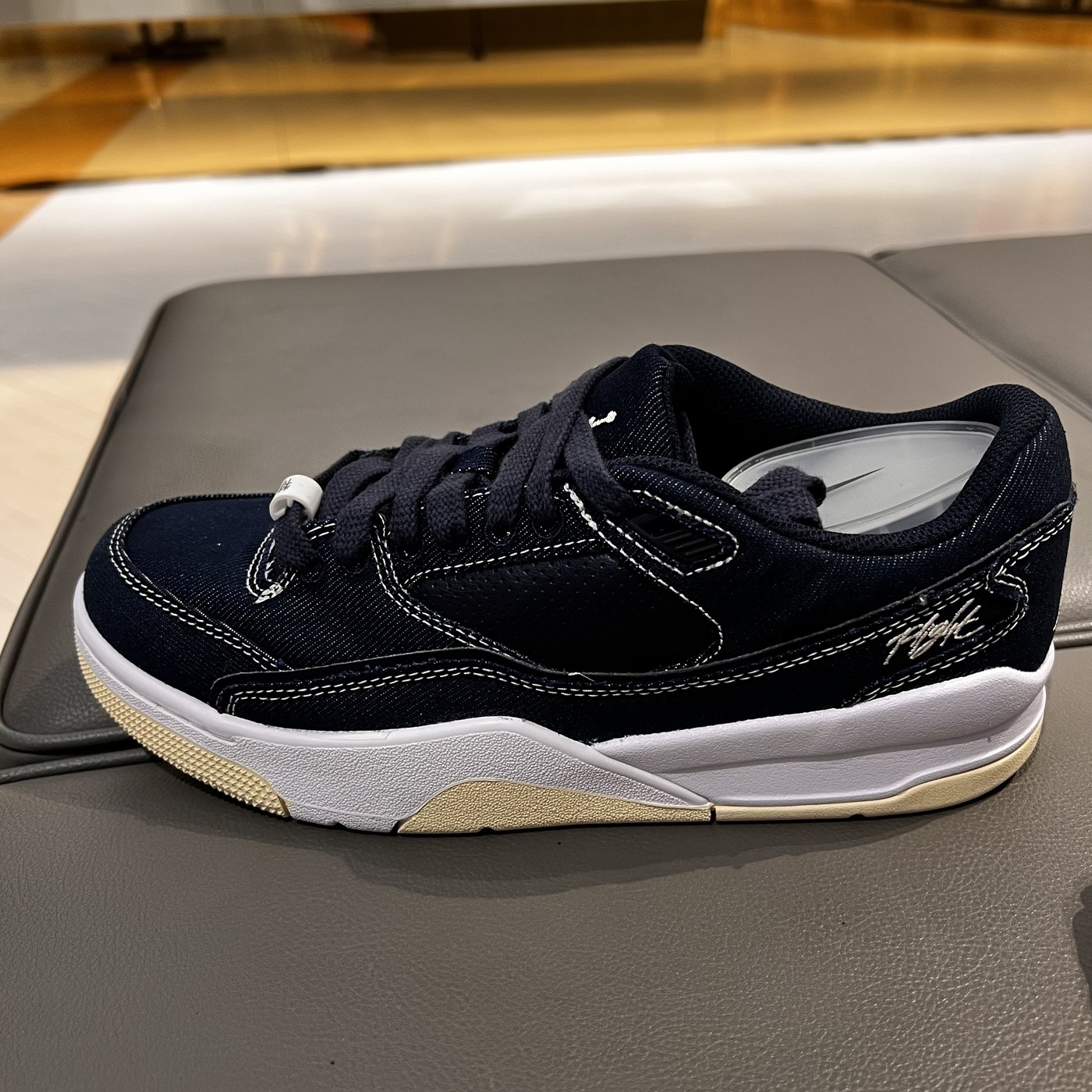 nike耐克夏季女鞋JORDANFLIGHTCOURT运动鞋篮球鞋IH4489451