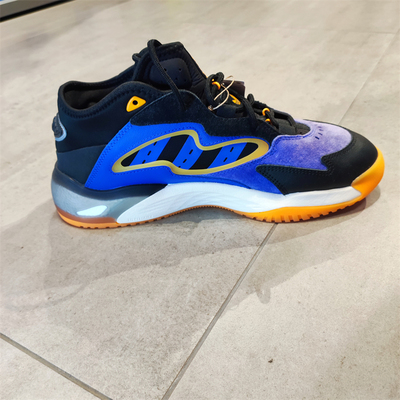 Adidas/阿迪达斯三叶草男女低帮轻便百搭运动篮球鞋 GX0790