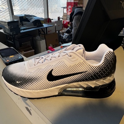 Nike耐克男鞋AIR MAX气垫减震健身训练休闲运动鞋 FZ5307-103