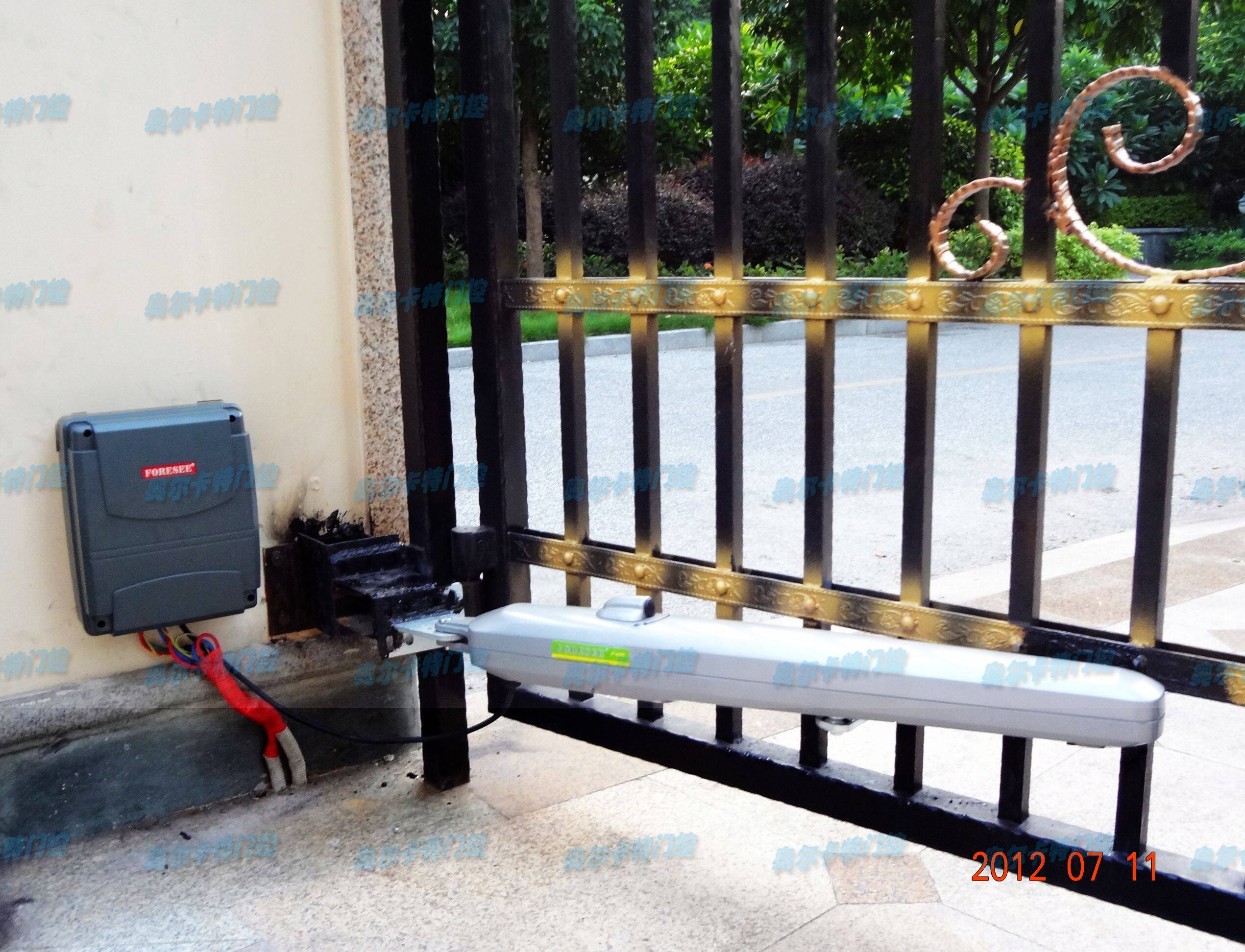 霍斯行臂式电动门电机别墅平开门机奥力诺掩门机挂壁庭院对开门机