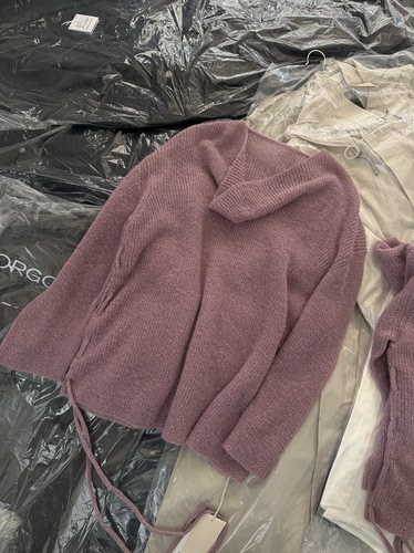 高品 设计师系列 慵懒 马海毛 绵羊毛 落肩荡领侧抽绳套头针织衫