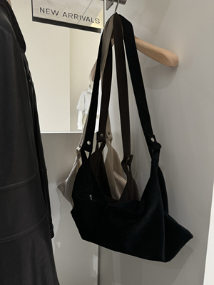 FP小众设计师 头层绒 3用行囊包 手提饺子包 复古腋下包