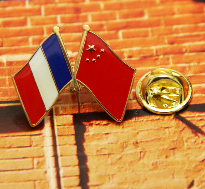 专业定制冲压、烤漆、珐琅、印刷金属徽章 个性徽章,个性定制/设计服务/DIY,胸牌定做,淘宝优惠券,粉丝福利购,淘宝优惠卷