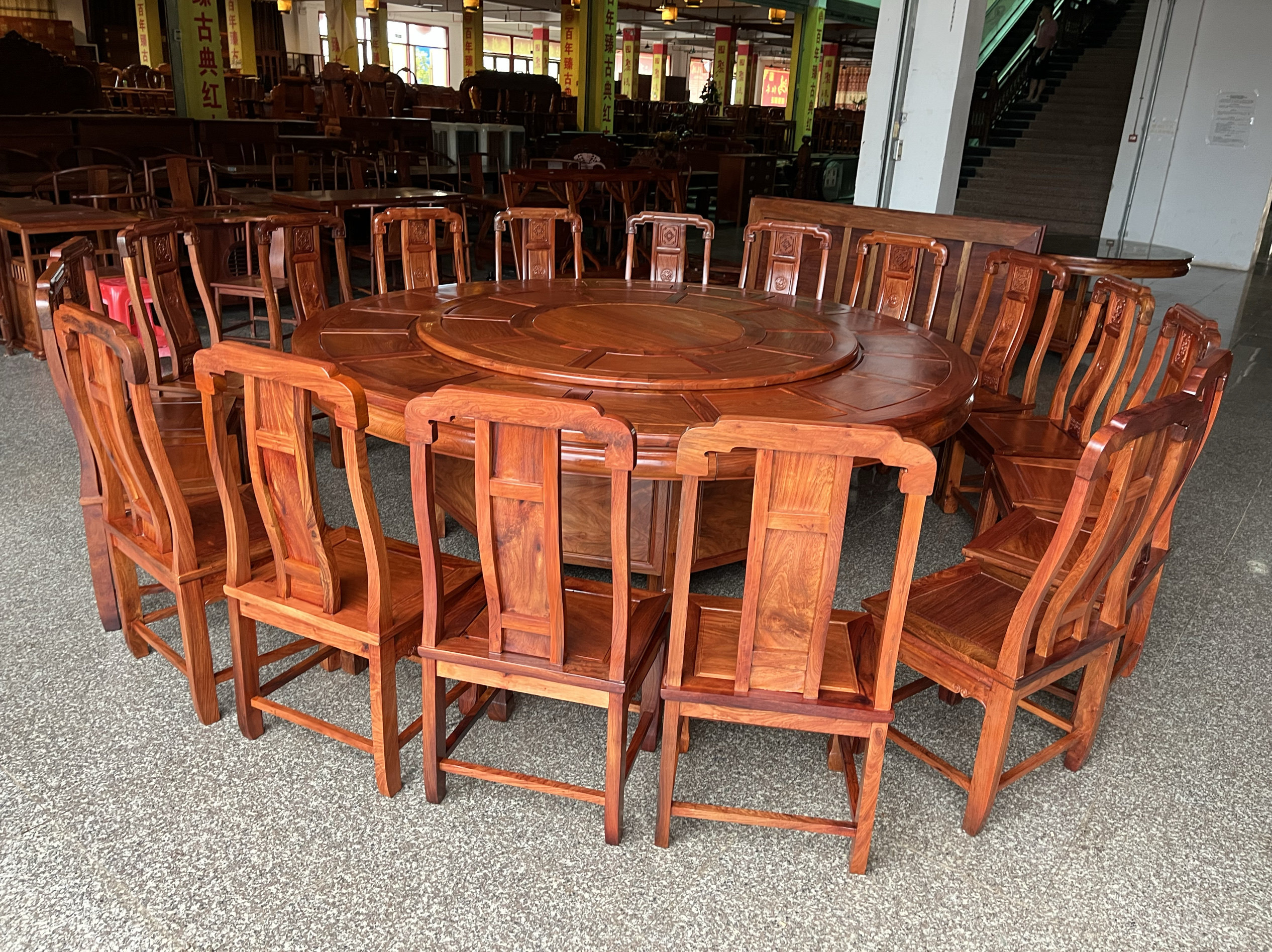 东阳红木餐桌圆桌2米4缅甸花梨木大果紫檀国色天香中式饭桌雕花