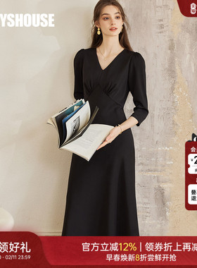 罗衣时尚泡泡袖收腰连衣裙女2025秋季新款优雅V领黑色大摆裙10958