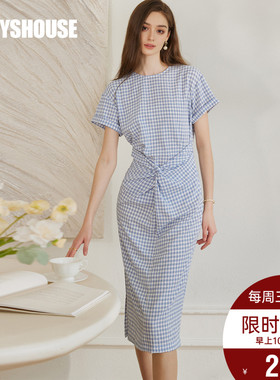罗衣气质扭结收腰连衣裙女2025夏季新款休闲格子修身开叉裙10535