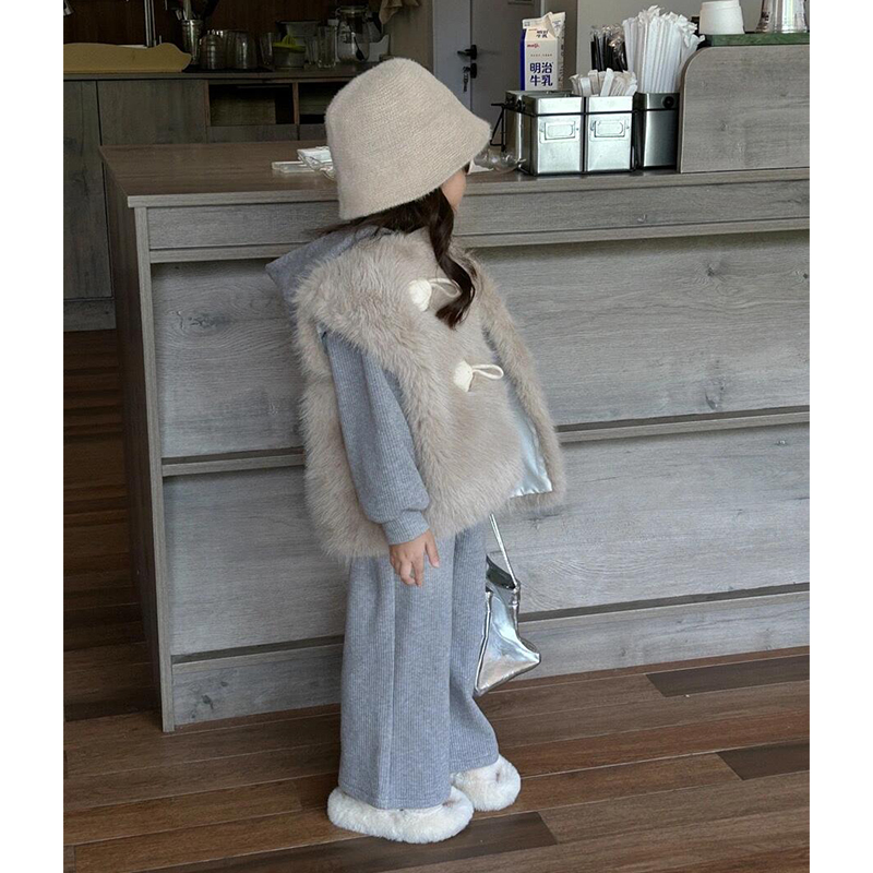 BAKUXIA女童皮草马甲三件套秋冬