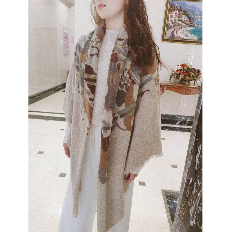 够大够暖够洋气！大地色微厚羊毛围巾大方巾披肩保暖冬季女秋冬
