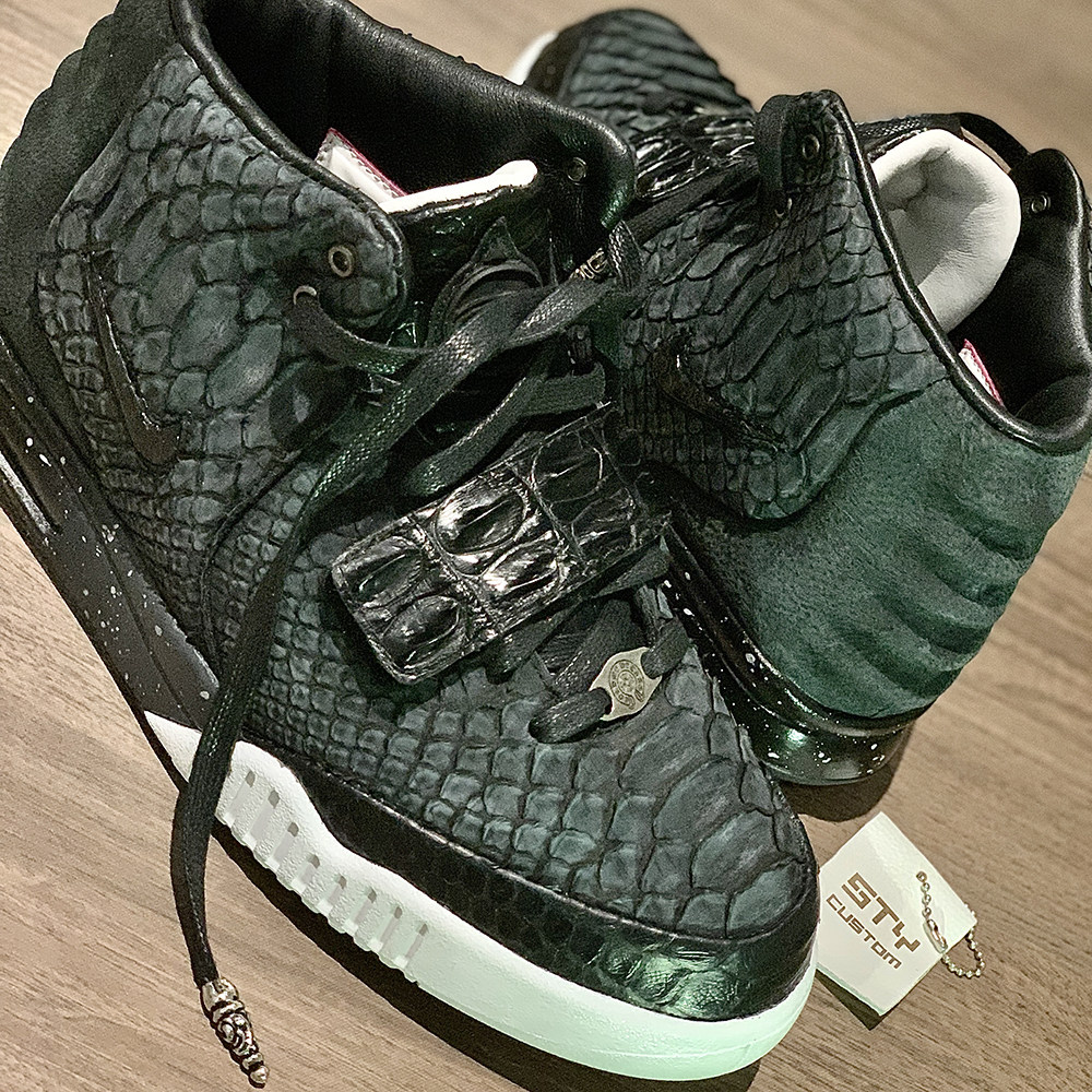 STY定制 Nike Air Yeezy 2 做旧蛇纹 黑粉椰子2 复古高帮休闲鞋