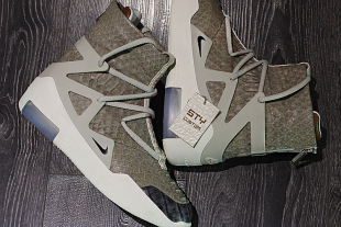 God FOG联名 STY定制 潮流高帮篮球鞋 Fear 磨砂做旧蛇纹 nike