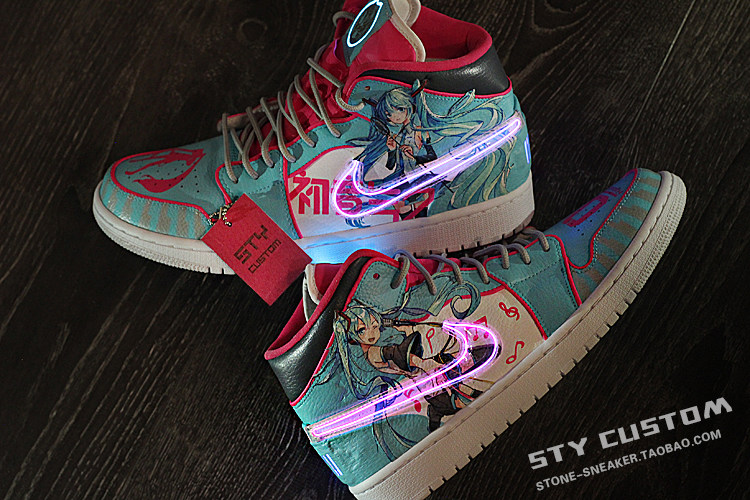 STY custom球鞋定制  air jordan 1 AJ1 全白 手绘 初音未来 初音