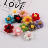 马海毛线钩织六瓣泡芙花 diy手工自制胸针服装 辅料饰品材料小配件