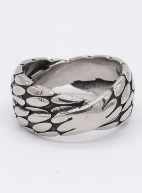 时尚钛钢男款戒指 欧美个性复古简约交叉X戒指 鳞片钛钢戒指指环