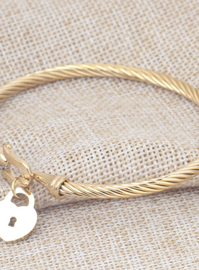 时尚风心形锁扣编织钛钢麻花手镯