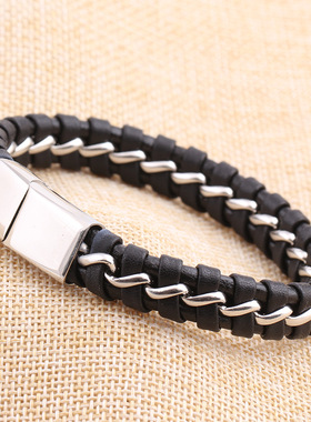 钛钢黑色真皮编织混搭风手镯