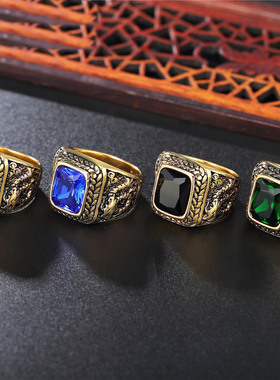 金色方形图腾宝石男士钛钢戒指