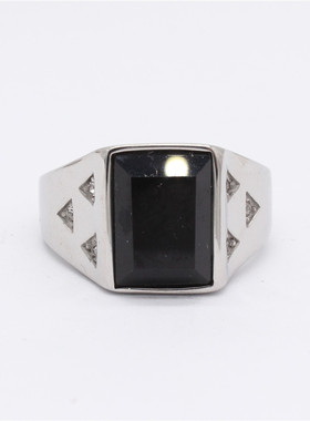 时尚钛钢男式戒指 欧美时尚简约三角形宝石钛钢男款戒指指环