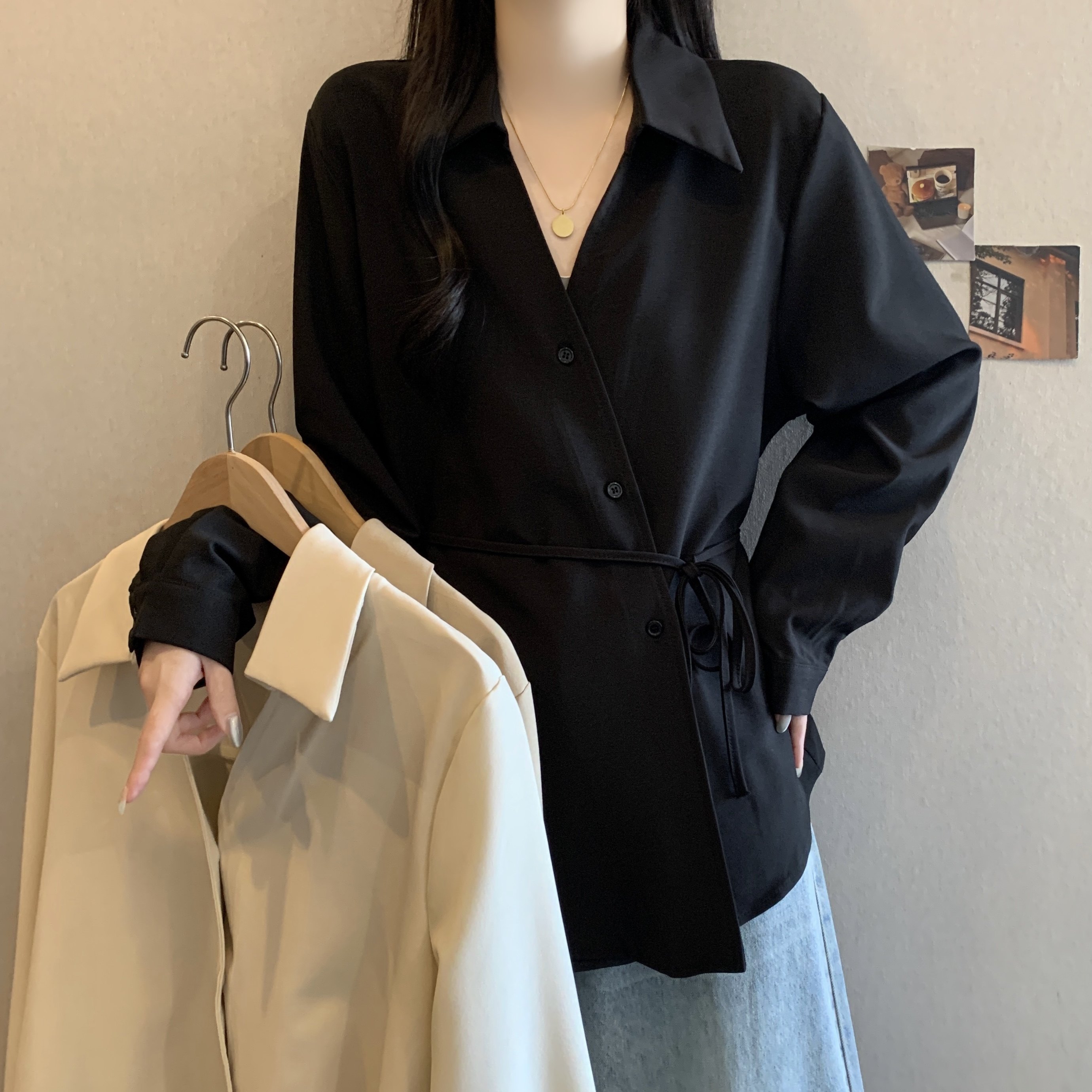 高级设计感V领长袖打底衬衫女黑色大码胖mm显瘦系带收腰遮肚上衣t