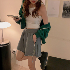 Real price loose embroidery chain zipper casual shorts