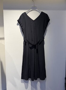 欧洲站2026年夏装新款流行女装V领连衣裙莱赛尔面料舒适透气洋气