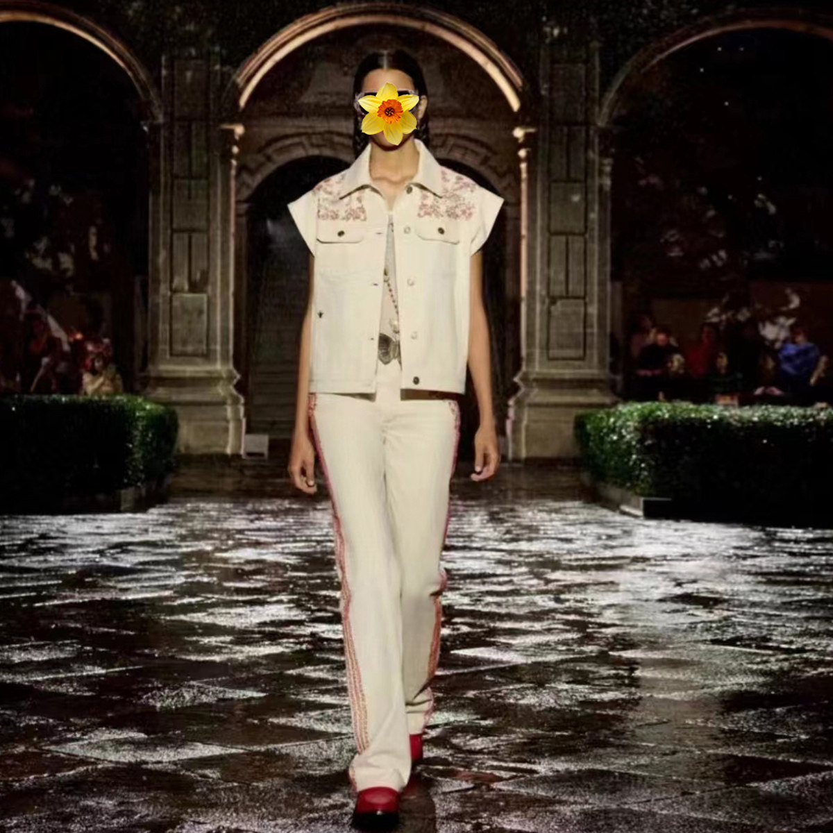 刺绣套装牛仔钉珠早春短袖