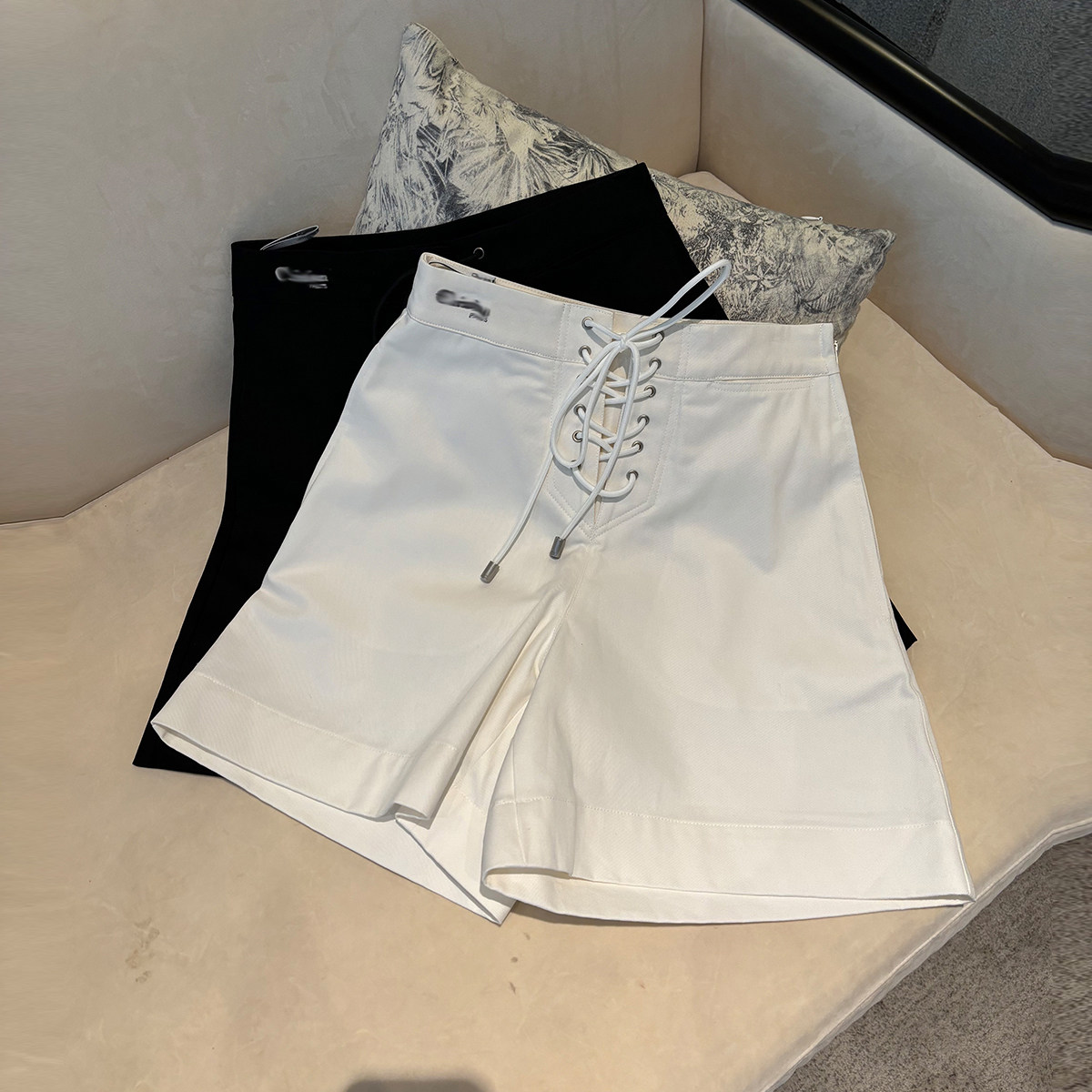 撞色字母刺绣绑带纯色百搭A型