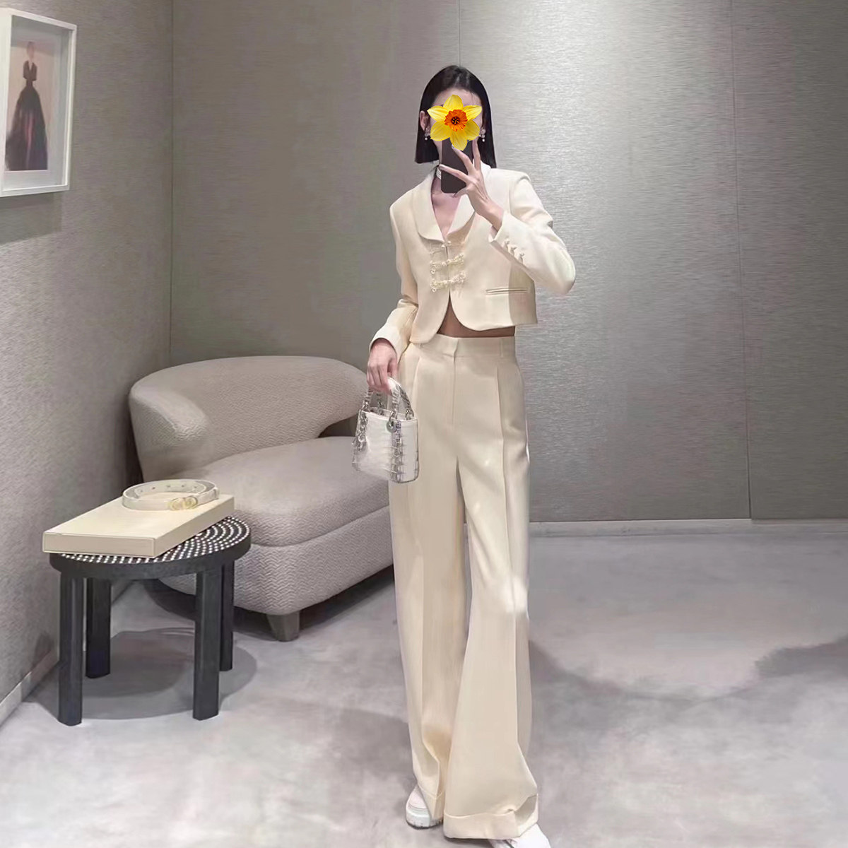 轻奢短款丝羊毛盘扣短外套长袖