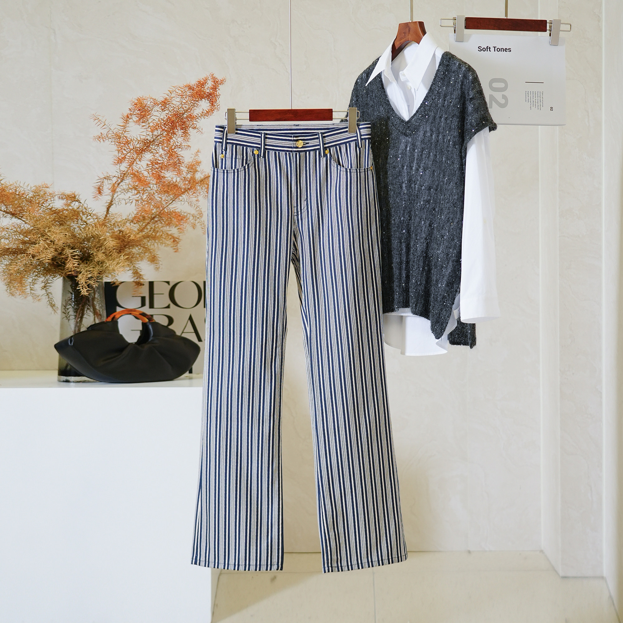 经典蓝白竖条纹高腰显瘦直筒裤