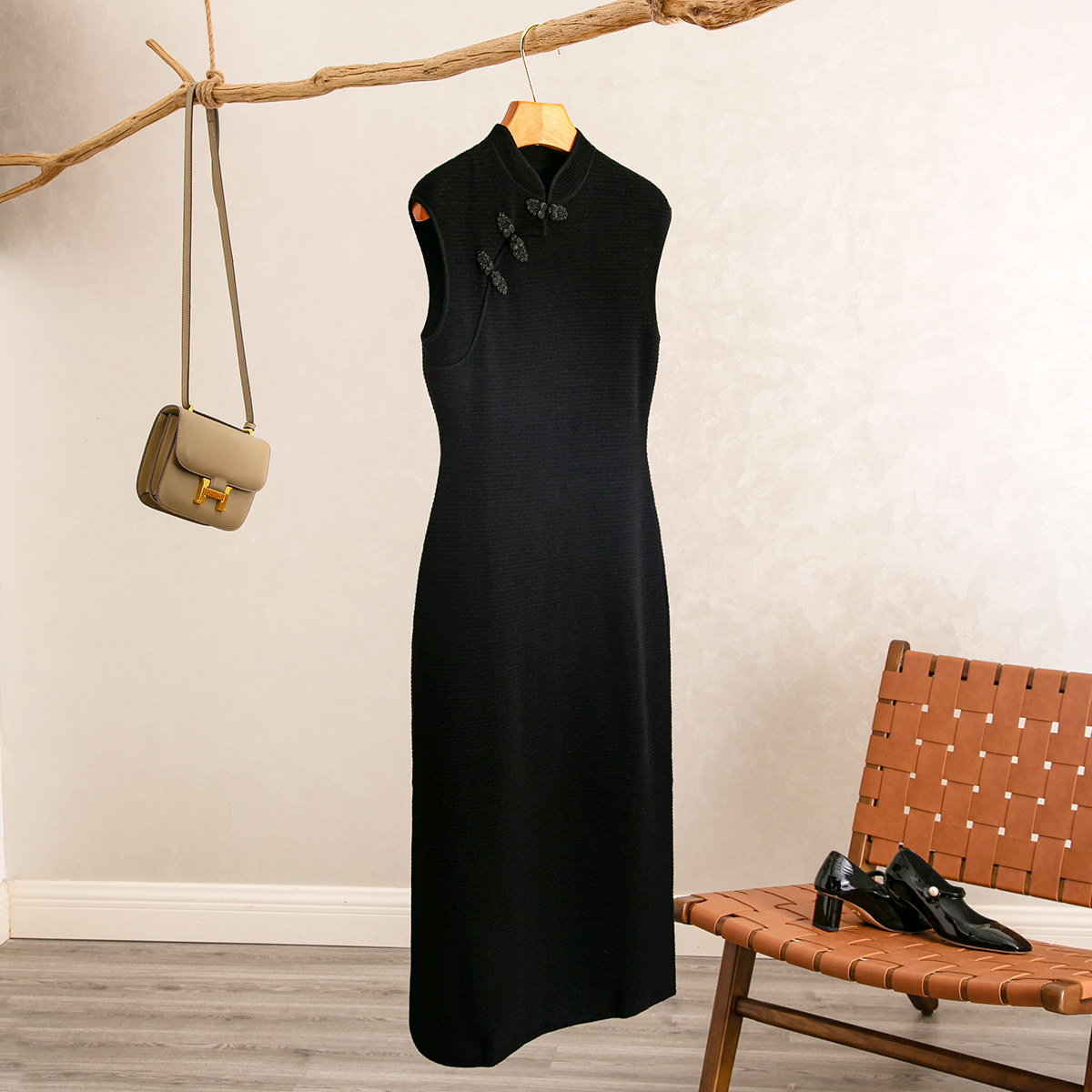 斜襟立领盘扣精纺羊绒显瘦连衣裙