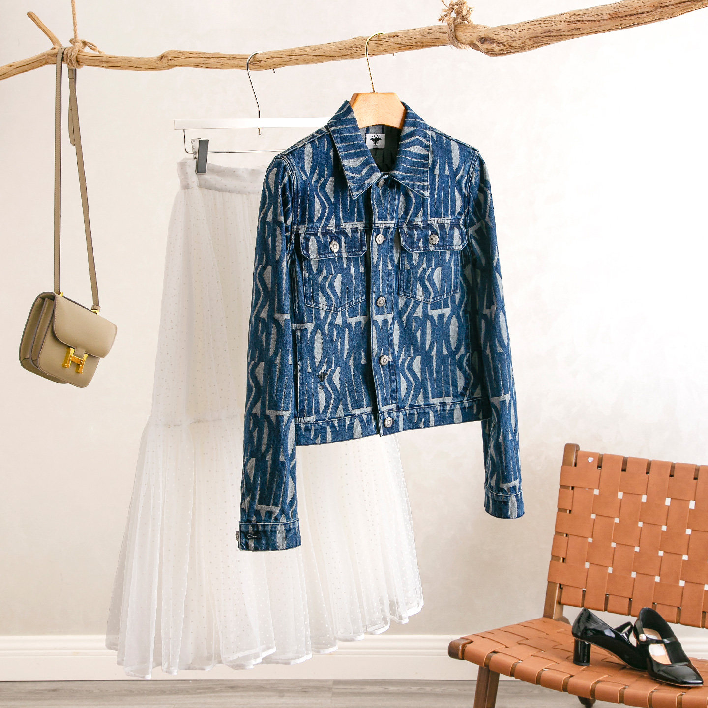 字母织花百搭休闲长袖牛仔外套