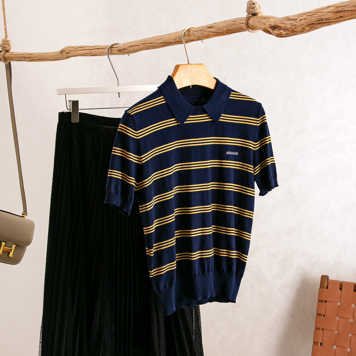 撞色细条纹丝羊绒套头短袖上衣