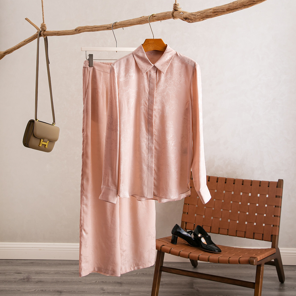 真丝长袖衬衫松紧腰阔腿裤套装
