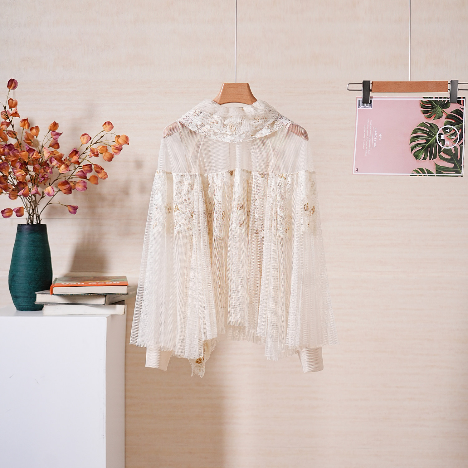 刺绣花边领拼接微透视网纱套头