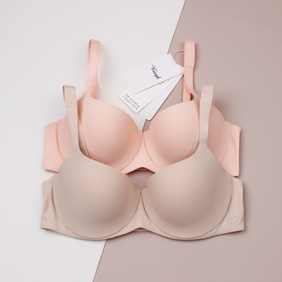 黛安芬裸装系列新款光面薄杯聚拢托胸内衣女简约无痕文胸16R8976