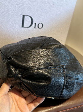 日本皮质黑蝴蝶结贝雷帽出游逛街洋气画家帽子气质优雅PU新款南瓜