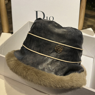 韩国PU皮保暖渔夫帽双面可戴盆帽女毛毛复古百搭保暖帽子女休闲潮