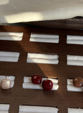 可爱方形彩色耳钉女车厘子色耳饰简约百搭逛街糖果色高级感立体