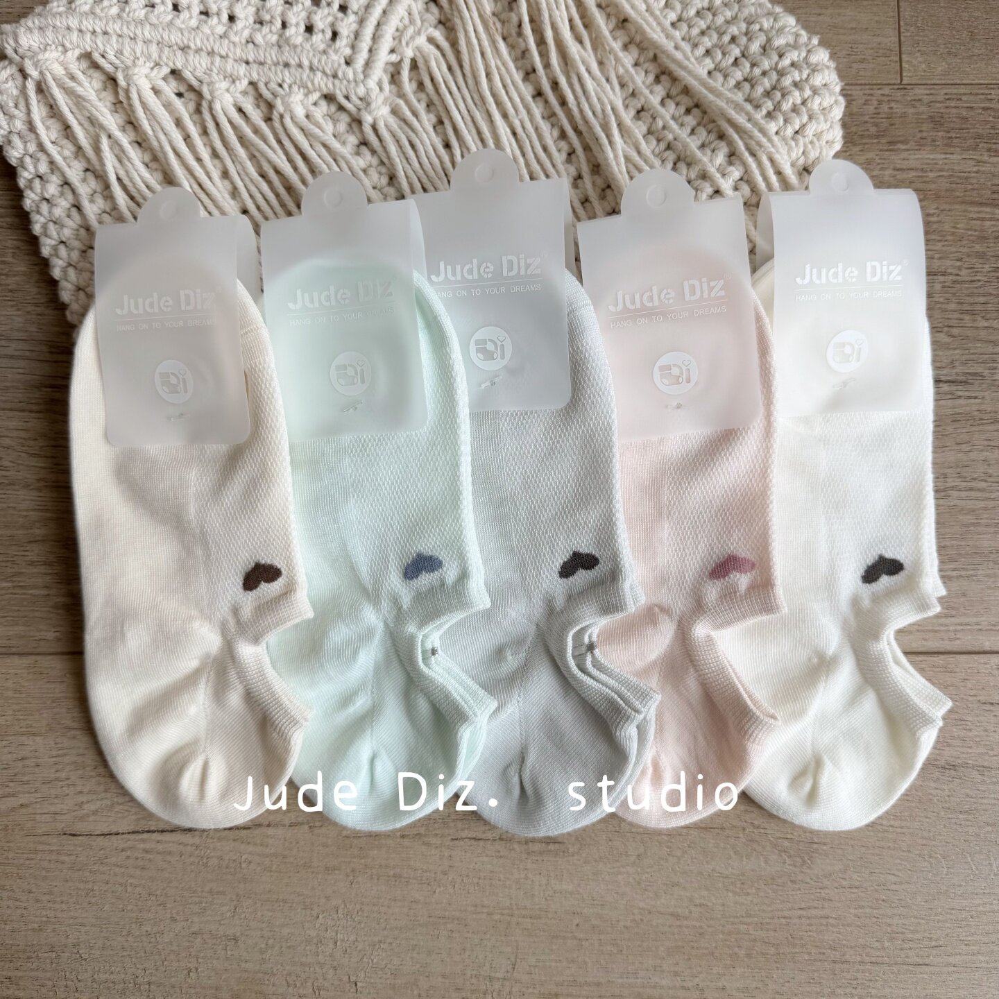 原创JUDE DIZ春夏季薄款无骨精梳纯棉奶油色爱心网眼船袜女防脱 - 实物图