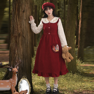 森女部落甜美风红色背心裙女2025新款 童话刺绣设计感百搭连衣裙冬