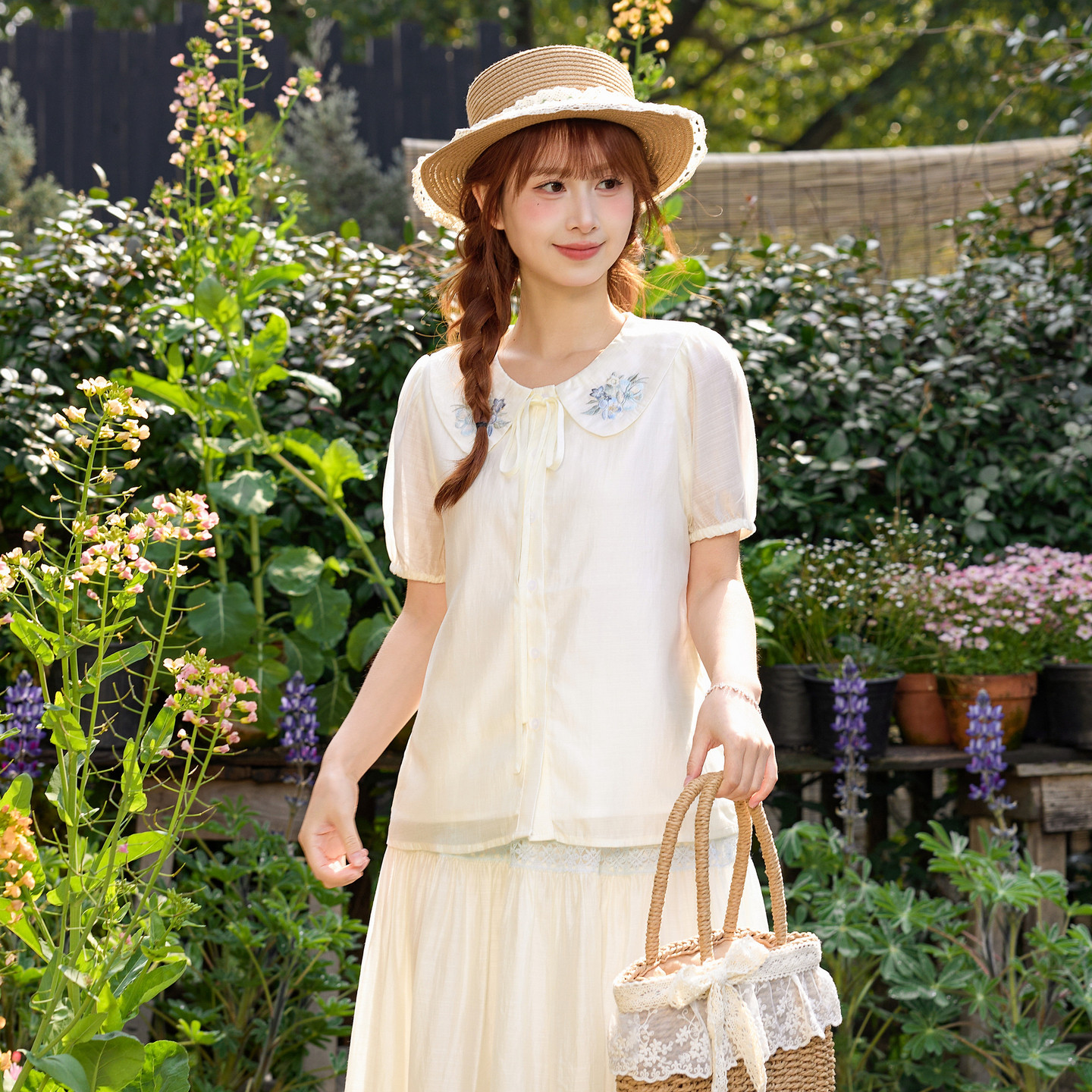 森女部落82.6%莱赛尔衬衫女短袖刺绣娃娃领日常甜美风上衣新款夏