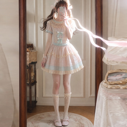 森女部落甜美轻lo连衣裙女2026新款撞色蕾丝拼接设计感收腰短裙夏