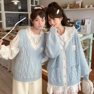 森女部落甜美风可爱猫咪刺绣V领针织马甲女2025新款 秋冬叠穿背心