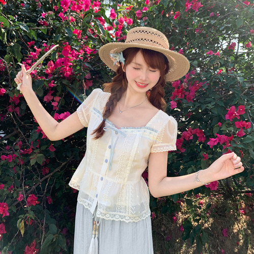 森女部落法式方领蕾丝拼接泡泡袖收腰显瘦短款衬衫女款2026新款夏