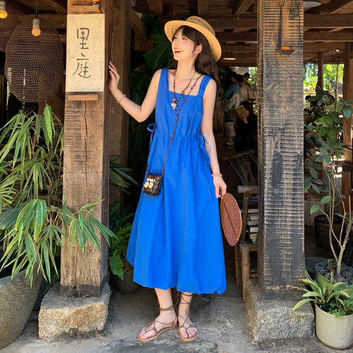 森女部落克莱因蓝裙子海边度假无袖连衣裙女夏蓝色小个子纯棉长裙