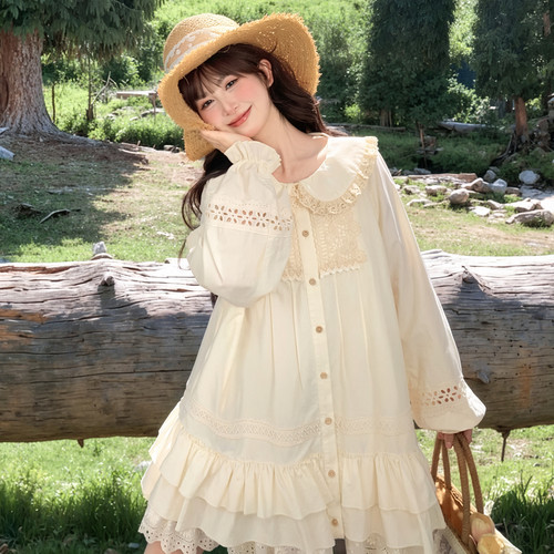 森系可爱娃娃领白色连衣裙女春季