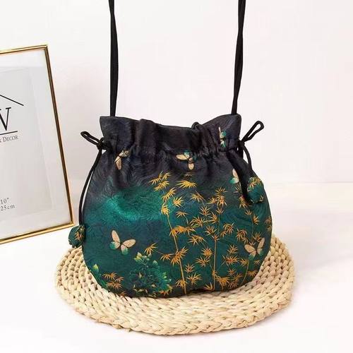 时尚简约仿香云纱抽绳水桶包