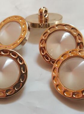 18MM21MM玫瑰金边白色毛衣风衣大衣纽扣