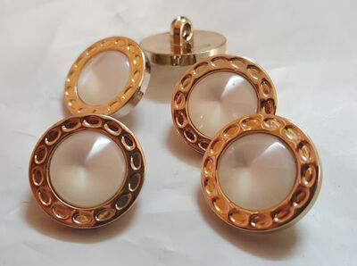 18MM21MM玫瑰金边白色毛衣风衣大衣纽扣